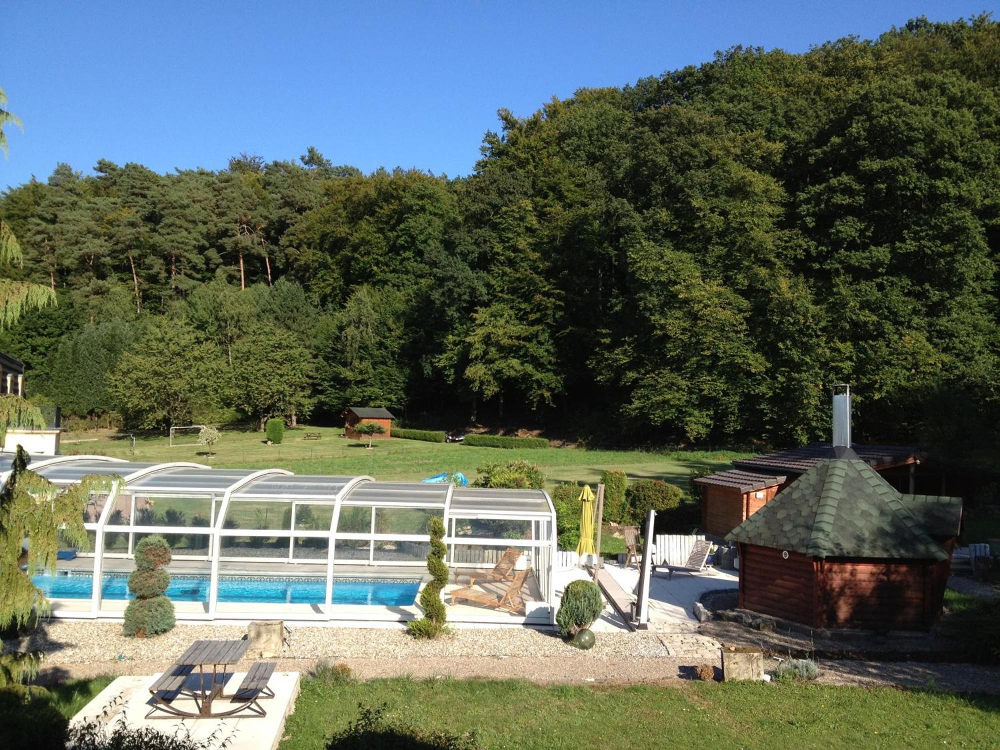 Logis Hotel Domaine Du Moulin Saint-Avold Luaran gambar