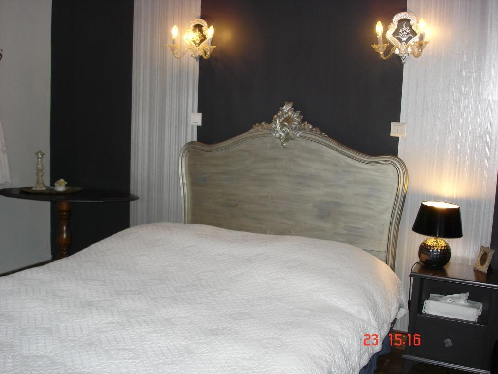 Logis Hotel Domaine Du Moulin Saint-Avold Bilik gambar